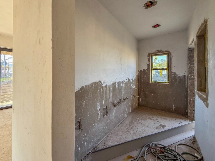 4 Bedroom Property for Sale in The Islands Estates North West